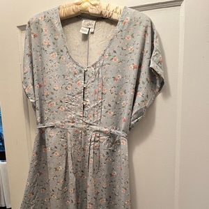 Maternity maxi dress